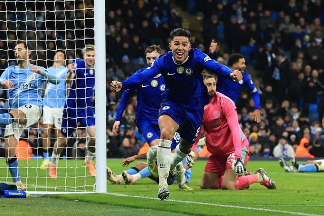 九游体育官网-关于这也行？里程碑夜西汉姆战术微调切尔西今晨临场应变，塞维利亚围绕国王杯扳平良机的信息